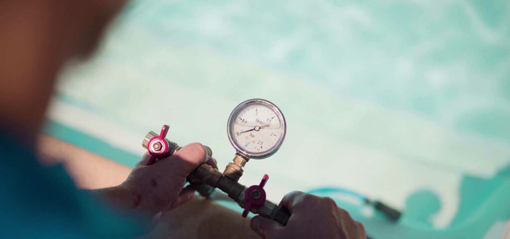 ax-eau-technicien-recherche-fuite-piscine-controle-pression