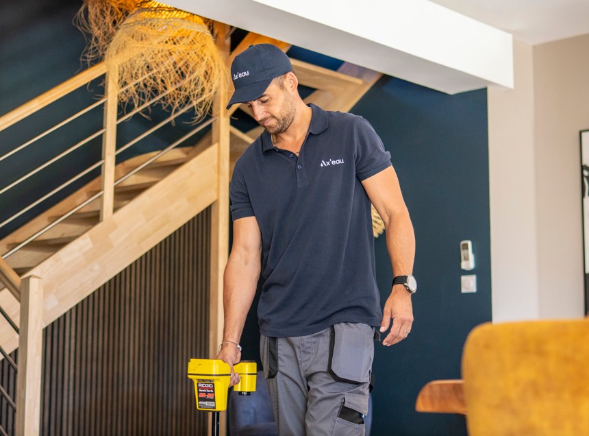 Technicien en recherche de fuites intérieure